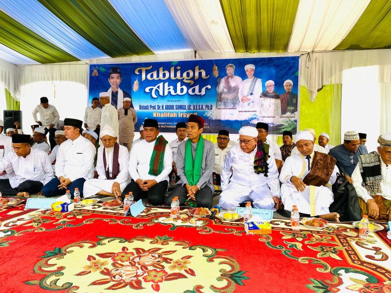 Dihadiri UAS, Khalwat Suluk Desa Kiyab Jaya Dibuka Bupati Pelalawan