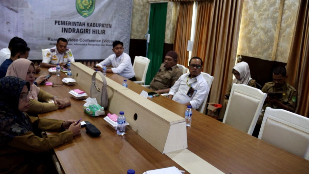 Pj Bupati Inhil Hadiri Rapat Koordinasi Pengendalian Inflasi Daerah Secara Virtual