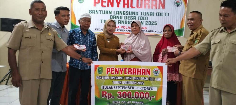 Bentuk Kepedulian, Pemerintah Desa Polak Pisang Salurkan BLT-DD Tepat Sasaran