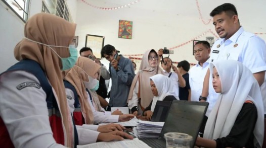 Gubernur Sumut Luncurkan Program Cek Kesehatan Gratis untuk Siswa