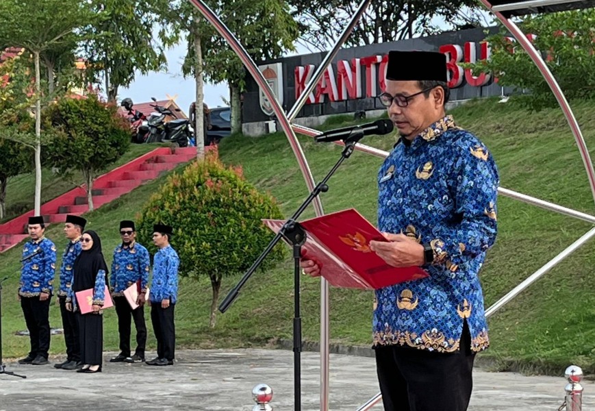 Harkitnas ke-118 di Pelalawan, Sekda Tengku Zulfan Ajak ASN Hadapi Tantangan Transformasi Digital