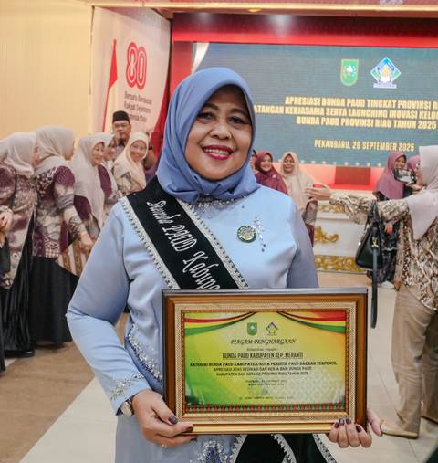 Bunda Paud Meranti Terima Perintis PAUD Daerah Terpenci Tingkat Provinsi Riau