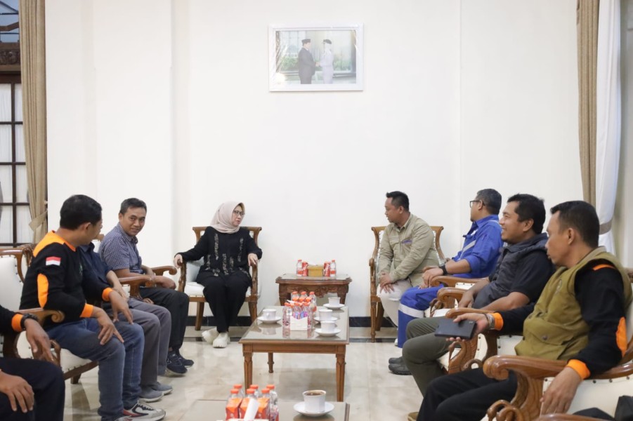 Bantuan Mengalir ke Korban Erupsi Semeru, Bupati Lumajang Sampaikan Apresiasi