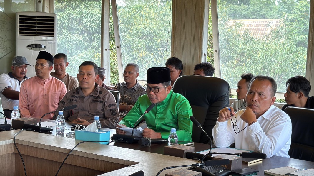 Redam Konflik PT Arara Abadi vs Warga Mak Teduh, Bupati Pelalawan Minta Aktivitas Dihentikan