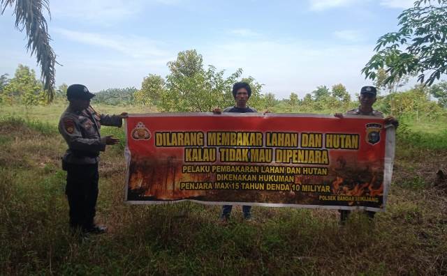 Polsek Bandar Sei Kijang Gencar Laksanakan Patroli Karhutla dan Penyebaran Maklumat Kapolda Riau