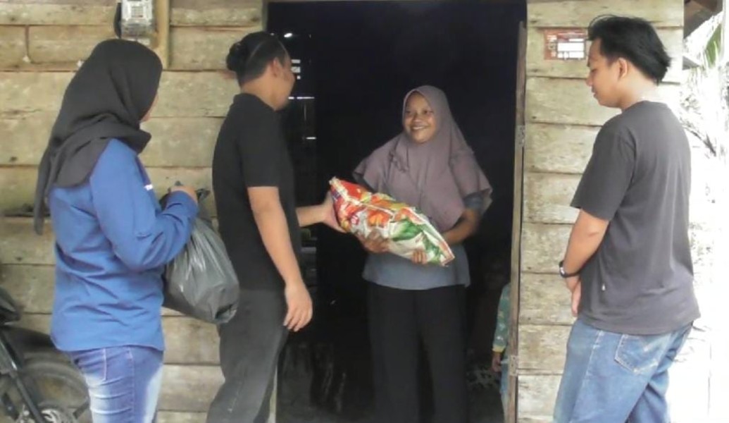 JMSI Inhu Salurkan Paket Sembako Untuk Masyarakat Ekonomi Lemah