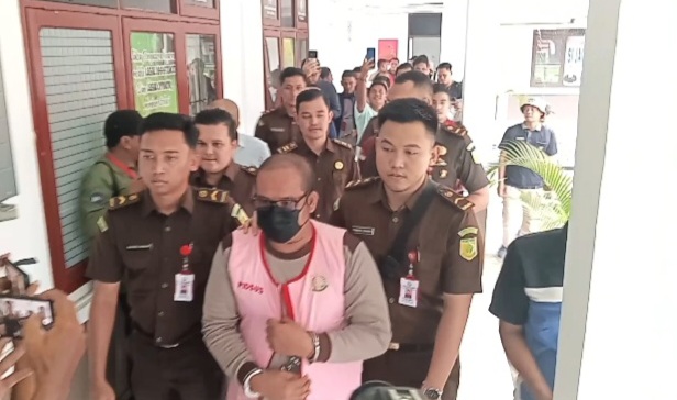 Tipu Puluhan Orang Jadi Honorer Pemda, Oknum PNS di Pelalawan Jadi Tersangka