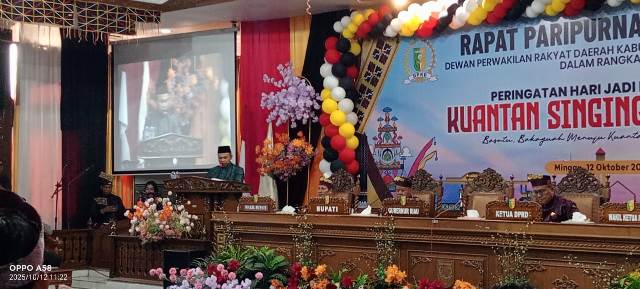 Gubernur Riau Hadiri Rapat Paripurna  DPRD Dalam Rangka HUT Kuansing Ke 26 Tahun Menuju Kuansing Hebat