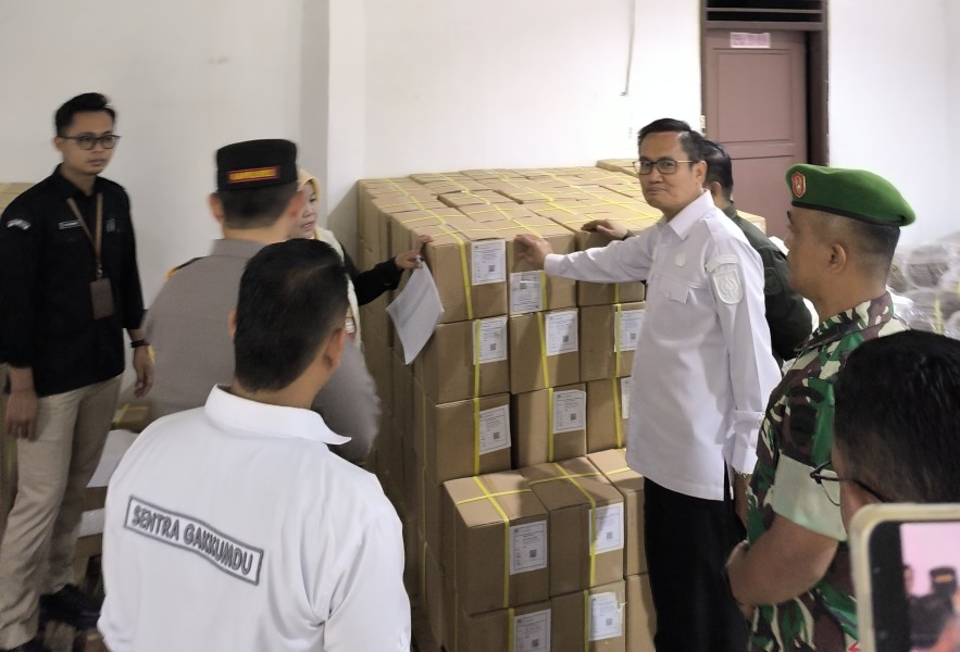 KPU Pelalawan Libatkan 92 Tenaga Pelipat Surat Suara, Pesan Pjs Bupati ke Petugas Jaga Integritas