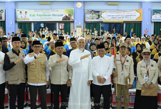 Bupati Asmar Minta JCH Meranti Doakan Kebaikan untuk Daerah