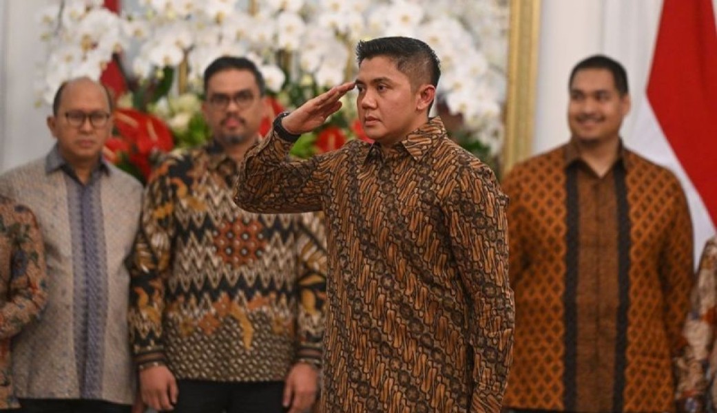 Mayor Teddy Tidak Perlu Mundur dari TNI, Seskab Bukan Jabatan Setingkat Menteri