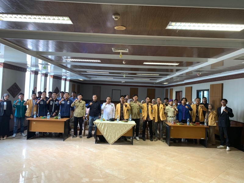 BEM UNISI Gelar Seminar Demokrasi: Mengawal Implementasi Asta Cita dan Peran Pemuda dalam Legislasi Nasional