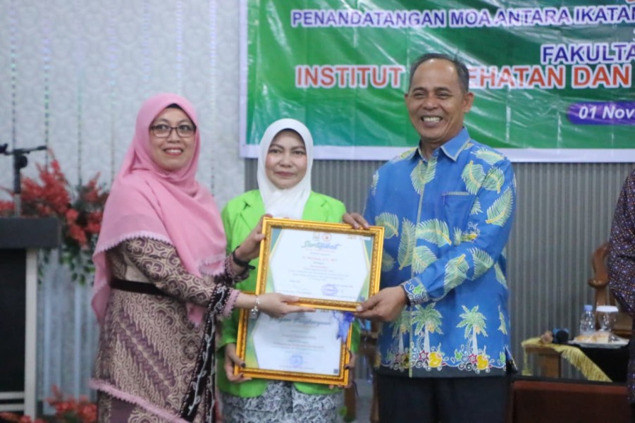 Pemkab Inhil Dorong Peningkatan SDM Kesehatan Melalui Pendidikan Berkelanjutan Bidan