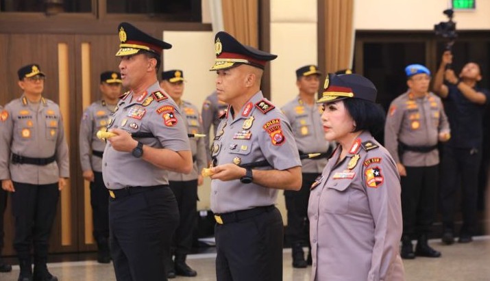 Kapolri Listyo Sigit Pimpin Upacara Kenaikan Pangkat 27 Perwira Tinggi