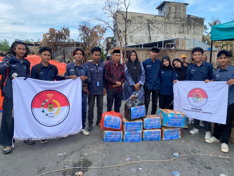 HIMASI UNISI Serahkan Bantuan Sosial untuk Ringankan Beban Masyarakat Terdampak Bencana Kebakaran Di Pasar Bom Pulau Kijang Reteh