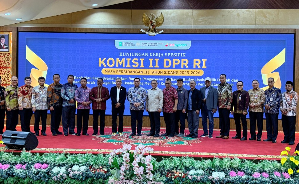 Hadir di Kunker Komisi II DPR RI, Bupati Pelalawan Minta BUMD Diberi Ruang Kelola Sektor Sawit