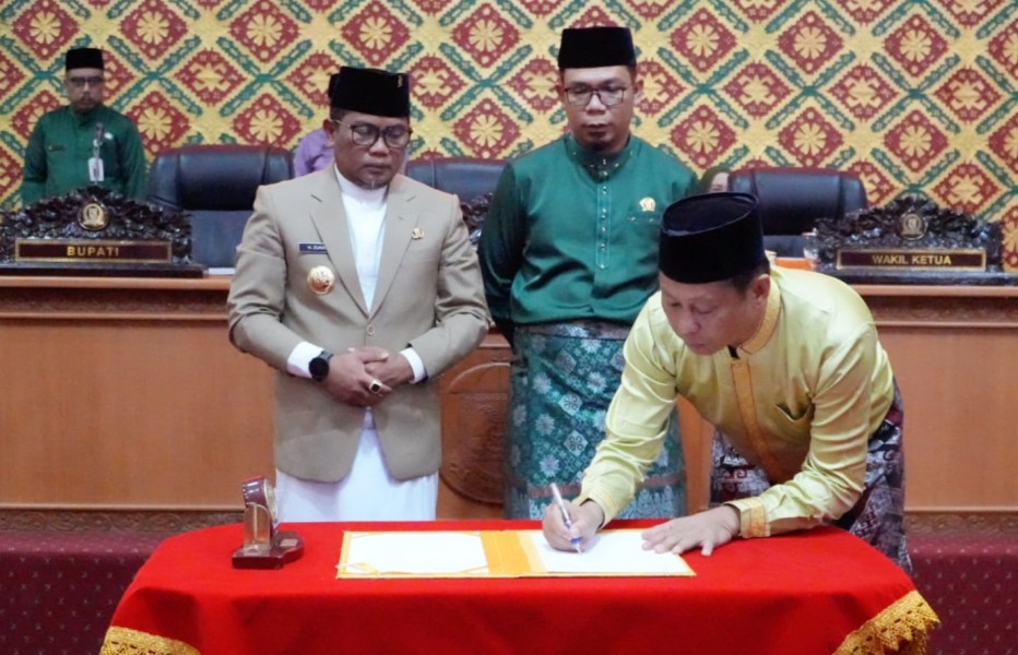 DPRD Pelalawan Sahkan Perubahan APBD 2025 Senilai Rp 1,91 Triliun