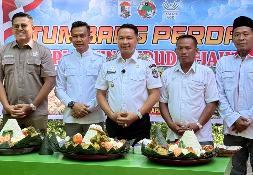 Masa Replanting Sawit, Wabup Pelalawan Dorong Inovasi Penghasilan Alternatif bagi Petani