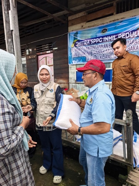 Berikan Bantuan Untuk Korban Kebakaran di Pulau Kijang, Mitra SPPG BGN se-Inhil: Ini Panggilan Kemanusiaan