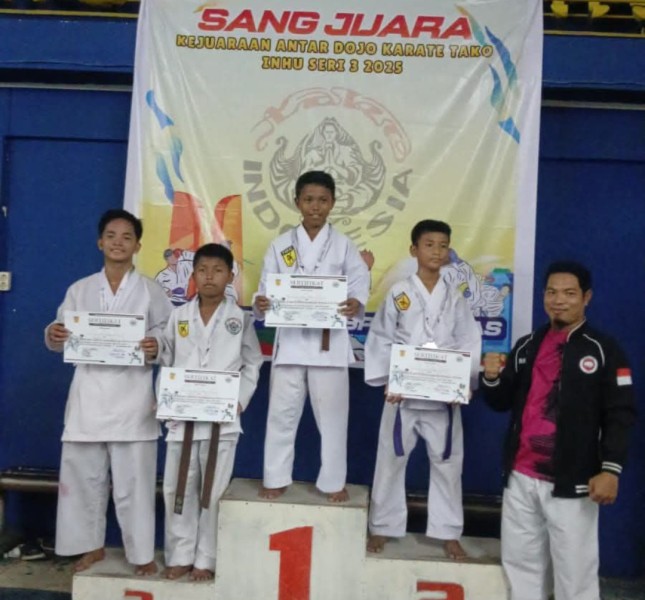 Dari Akademik hingga Olahraga, SMPN 2 Rengat Buktikan Diri Sebagai Sekolah Juara