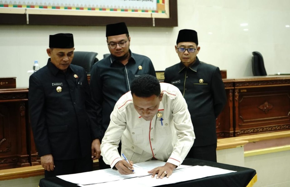 Rapat Paripurna DPRD Inhil Setujui Pertanggungjawaban APBD 2024 dan Bupati Sampaikan Pengantar KUPA-PPAS 2025