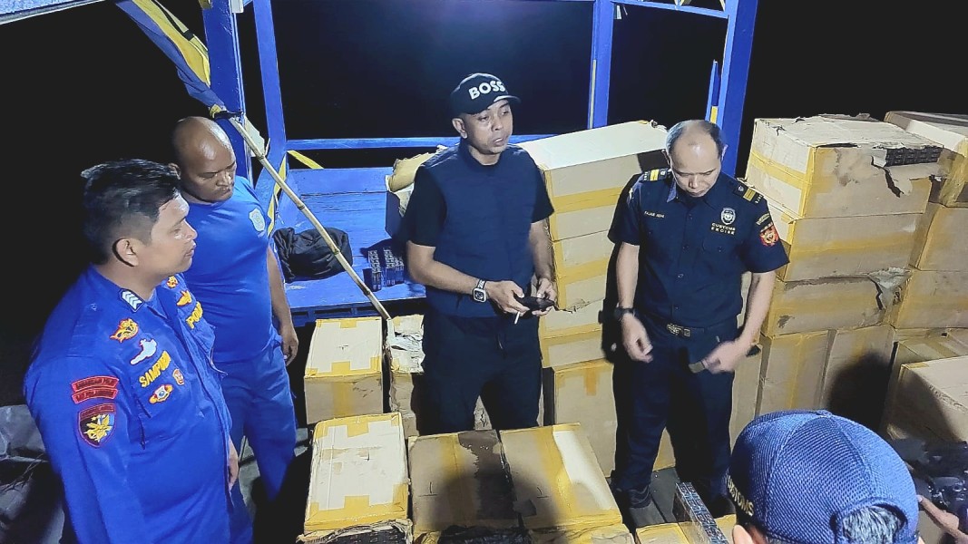 Satpolairud Polres Inhil Gagalkan Penyelundupan Ribuan Slop Rokok Ilegal, Tiga Orang Ditangkap