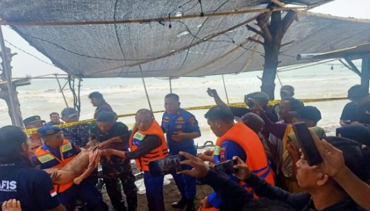 Dua Balita Ditemukan Tewas Tenggelam di Pantai Sigandu, Ini Penyebabnya
