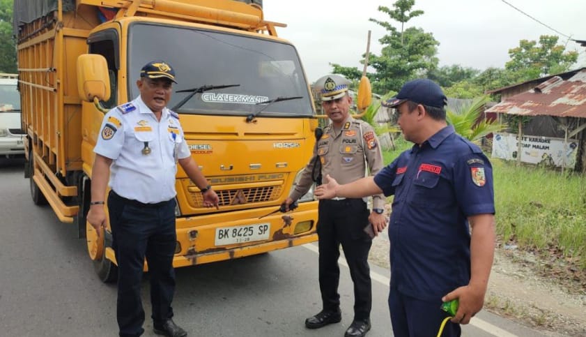 Truk Bertonase Besar Masih Nekat Melintas Masuk Kota, Ini Sanksi Tegasnya
