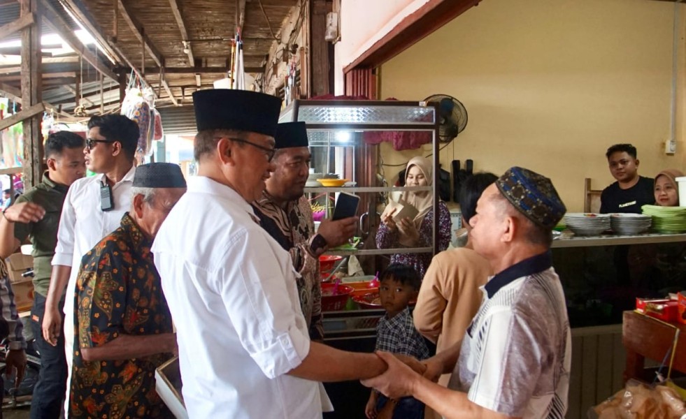 HM Wardan Gelar Kampanye Dialogis Sekaligus Blusukan ke Pasar Sungai Salak