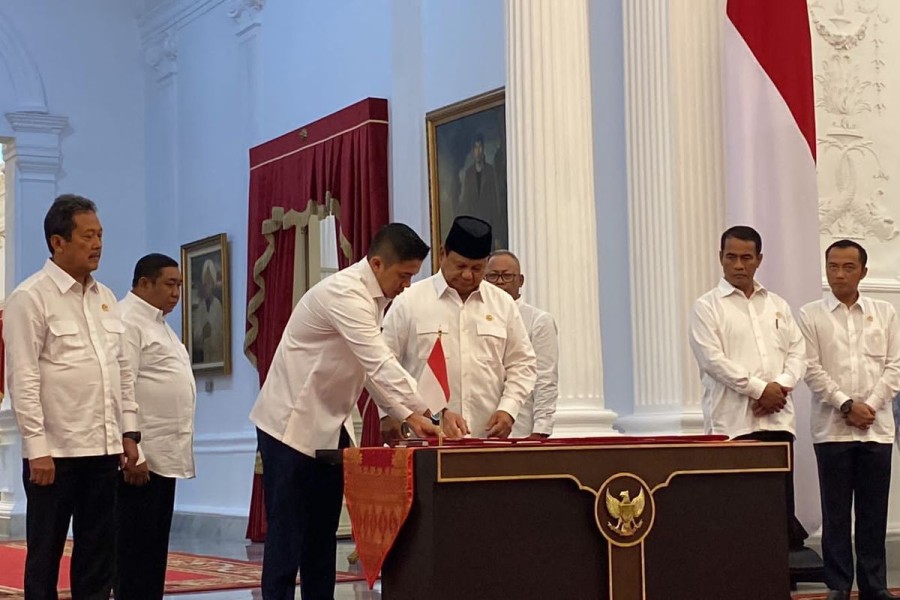 Presiden RI Prabowo Teken Aturan untuk Hapus Utang Petani, Nelayan, hingga UMKM