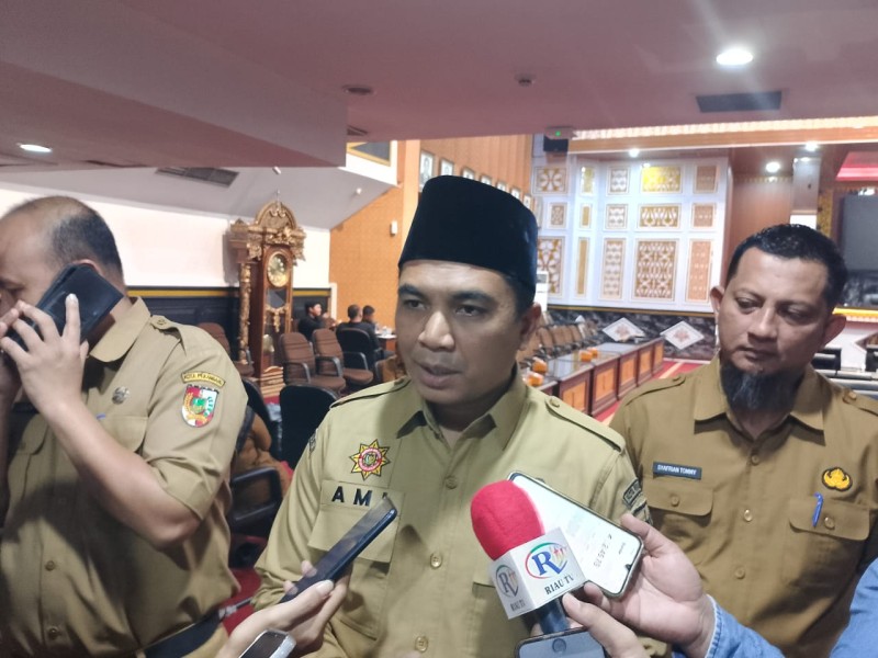 Pj Sekdako Pekanbaru Pastikan Penertiban Tiang Reklame Terus Berlanjut
