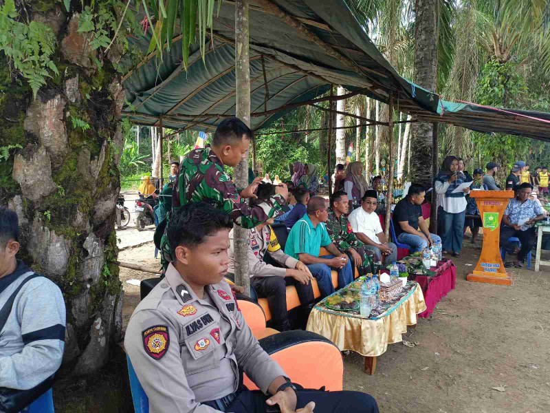 Cinta Budaya dan Ekonomi Warga Tumbuh Lewat Pacu Sampan Mini di Desa Dusun Tua Pelang