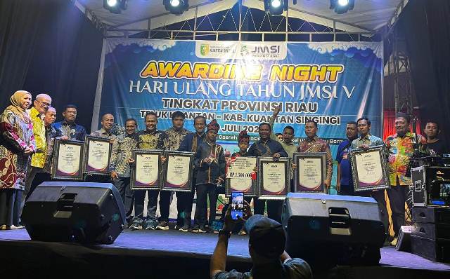 Anugrah dan Kepedulian Berpadu di Panggung JMSI Riau Award 2025