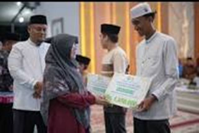 Lepas Kafilah MTQ Riau, Bupati Afni Tekankan Jaga Nama Baik Kabupaten Siak