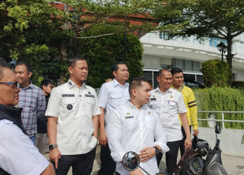 Walkot Pekanbaru Diapresiasi Warga Terapkan Kebijakan Penurunan Tarif Parkir