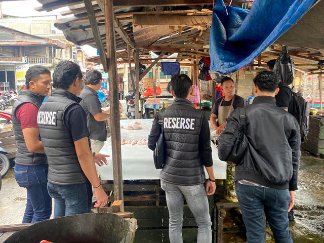 Gerak Cepat, Polres Meranti Antisipasi Rabies dengan Monitoring Peredaran Daging Anjing di Pasar-Pasar