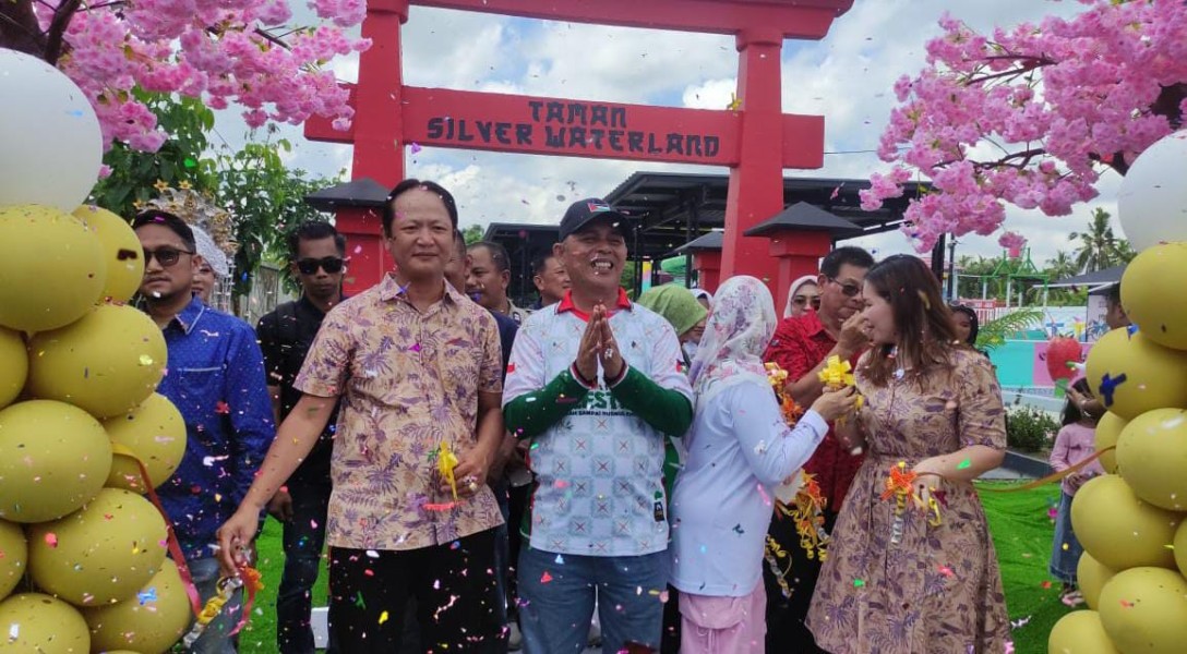 Hadiri Grand Opening Silver Water Land,Tegaskan, Bupati Inhil Komitmen Dukung Investasi Daerah