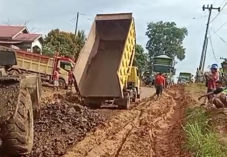 Kepedulian PT KAS Terhadap Infrastruktur, Perbaikan Jalan Lintas Selatan di Inhu