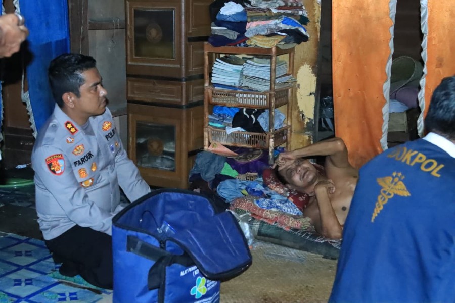 Kapolres Inhil Kunjungi Korban Bencana Banjir di Kemuning