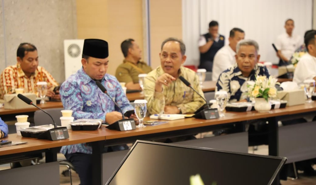 Bupati Inhil Usulkan Pembukaan Jalur Roro Tembilahan–Batam, Dorong Efisiensi Distribusi Hasil Perkebunan