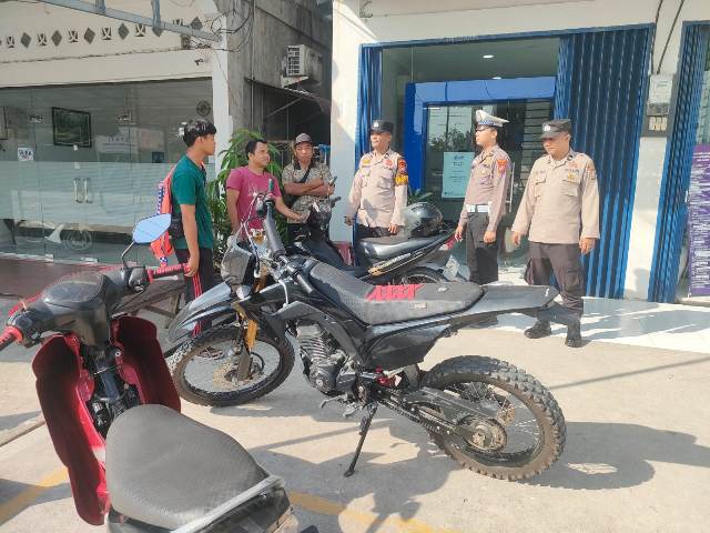 Polsek Bandar Sei Kijang Laksanakan Kegiatan Rutin Yang Ditingkatkan (KRYD) untuk Harkamtibmas