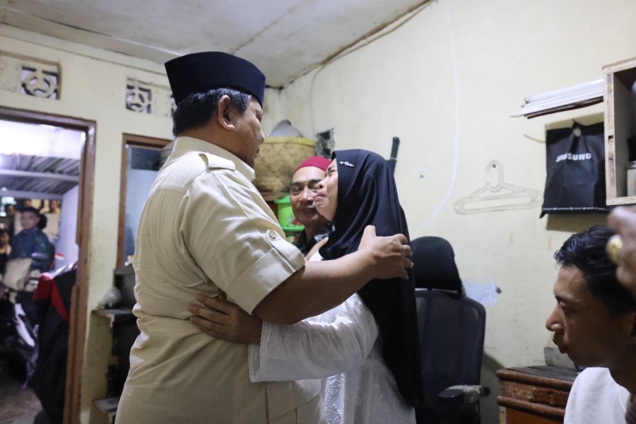 Prabowo Takziah ke Kediaman Ojol Affan, Tegaskan Komitmen Tegakkan Keadilan