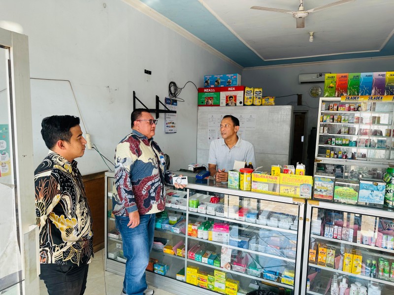 Tumbuh Bersama BRI Situbondo, Omzet Apotek Olean Farma Capai Rp3 Juta Per Hari