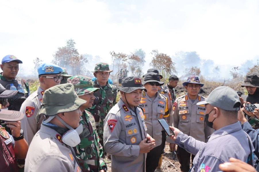 Peringatan Keras Kapolda Riau terhadap Pelaku Pembakaran Hutan di Rohil