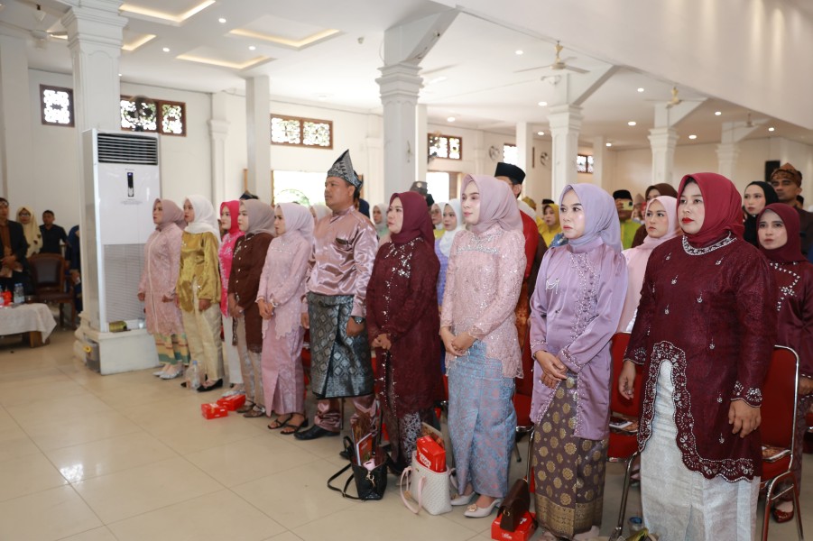 Dari Ruang Kuliah ke Pengabdian: Yudisium Ke-XX FEB UNISI Lahirkan Generasi Penerus Bangsa