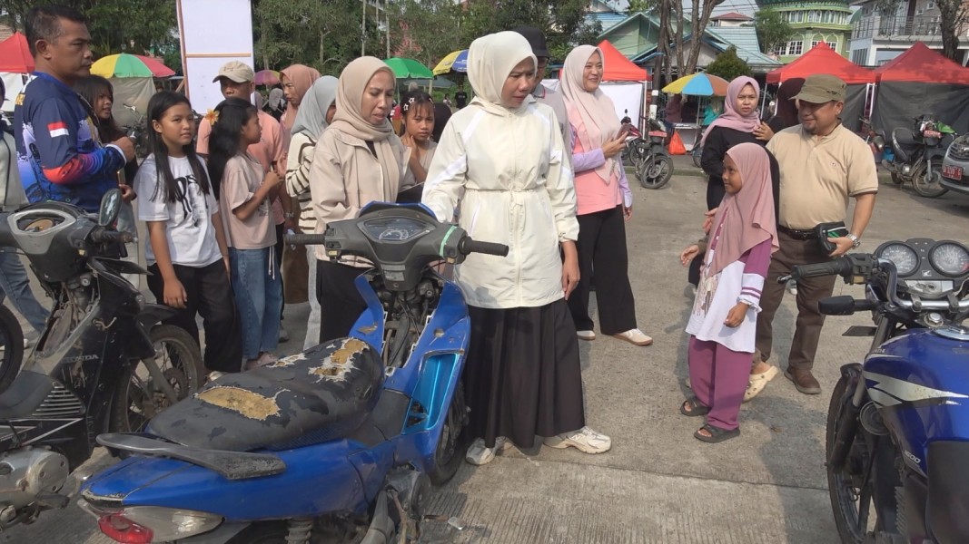 Wabup Yulianti Tinjau Open House Lelang Kendaraan Dinas, Pemkab Inhil Lepas 51 Aset Secara Terbuka