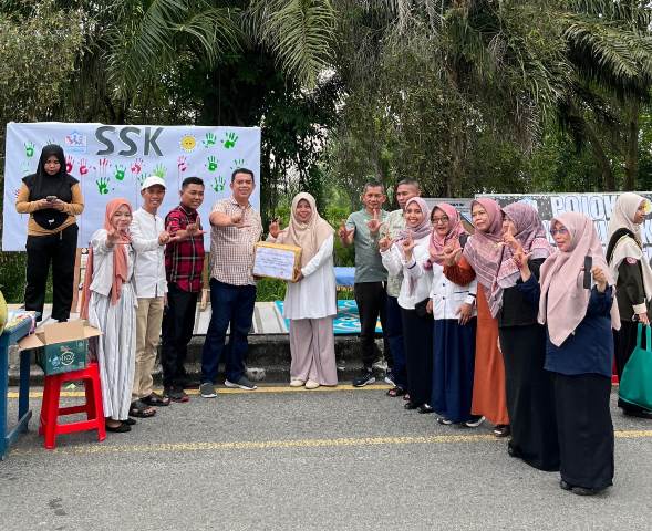 Sanggar Sastra Tabir Dukung Perpustakaan Keliling MAN 1 Kepulauan Meranti