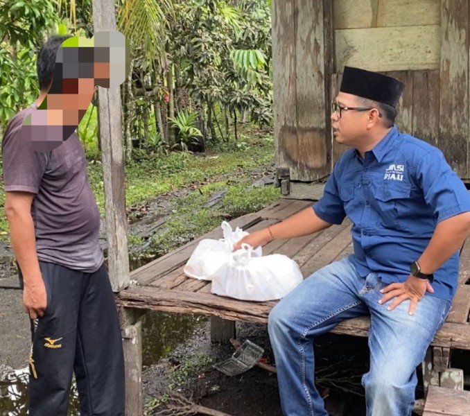 Peduli Sesama, JMSI Inhil Santuni Masyarakat Lewat Pembagian Sembako