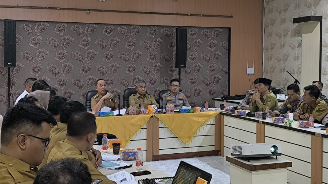 Bupati Inhil Tegaskan Perusahaan Wajib Salurkan CSR untuk Penanganan Banjir