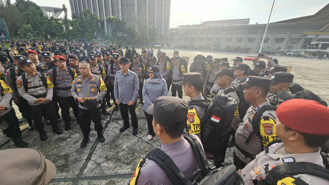 Camat Binawidya Walaupun Berbeda Pilihan, Kita Harus Saling Menghargai Agar Terciptanya Pilkada Damai